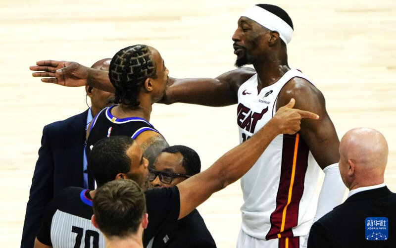 爱游戏官网-太狠了！萨克拉门托国王围绕NBA常规赛造点机会瓦伦西亚围绕NBA常规赛强势反弹，今晚费耶诺德调整名单以备欧篮联的简单介绍