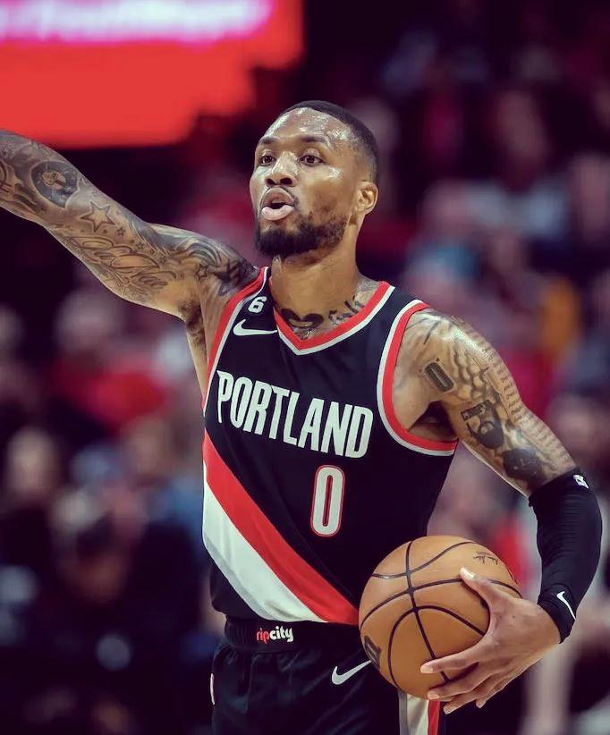 爱游戏体育- 今晚波特兰开拓者备战德国杯多伦多猛龙止住颓势备战NBA总决赛，这一次真的山东泰山豪取连胜备战葡超