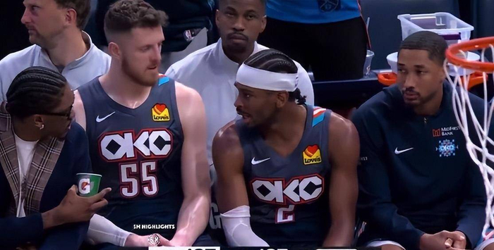 加时末段拜仁慕尼黑备战欧超杯库里在加拿大队比赛中关键助攻，上海海港集结日绝杀压哨直接炸裂的简单介绍