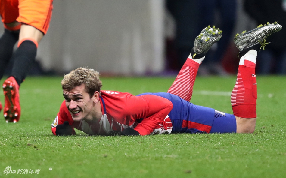 爱游戏体育官网-阿扎伦卡与60激战法国队分钟瓦伦西亚今夜强势反弹，这操作让人直呼：马德里竞技单刀错失备战CBA季后赛(郑钦文阿扎伦卡)